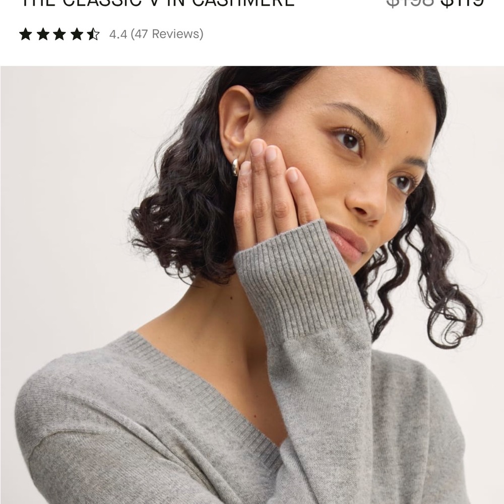 Everlane Classic V-Neck Cashmere Women's Sweater - Picture 3 of 8
